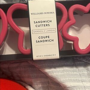 Williams Sonoma Pink Sandwich Cutters Trio
